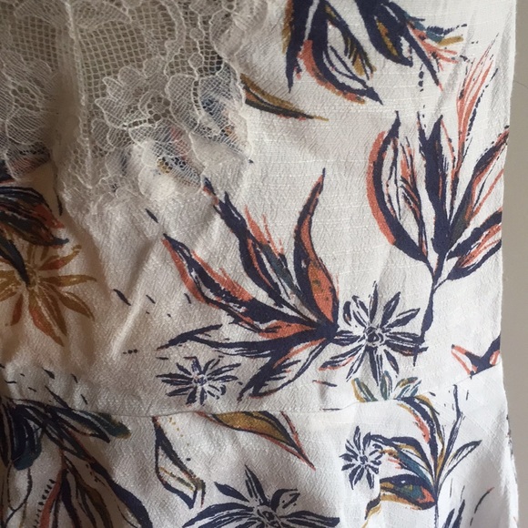 Free People Bellflower  Double V White Tunic - Picture 3 of 3